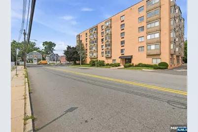 5 Linden Street 6I #6i, Hackensack, NJ 07601 - Photo 3