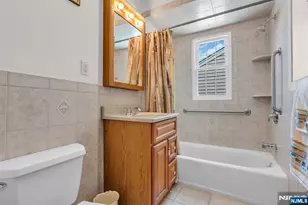 241 Hickory St, Kearny, NJ 07032 - Photo 17