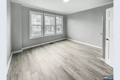 9 Patten Place, Newark, NJ 07112 - Photo 9