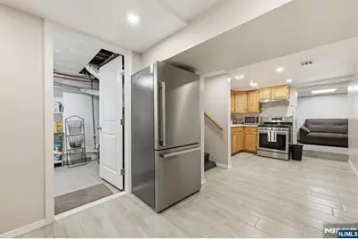 570-572 11th Avenue, Paterson, NJ 07514 - Photo 29