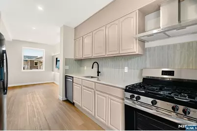 69 Chestnut Street, Lodi, NJ 07644 - Photo 13