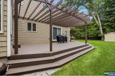 29 Sunrise Lane, Upper Saddle River, NJ 07458 - Photo 17