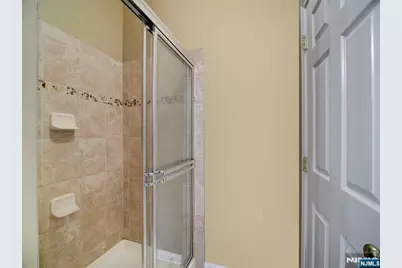 1112 Hamilton Street, Belleville, NJ 07109 - Photo 13