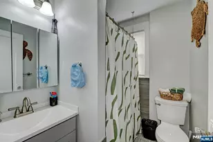 275 Greylock Pkwy, Belleville, NJ 07109 - Photo 13