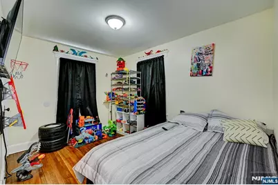 275 Greylock Parkway, Belleville, NJ 07109 - Photo 15
