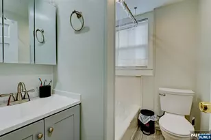 275 Greylock Pkwy, Belleville, NJ 07109 - Photo 25