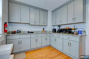275 Greylock Pkwy, Belleville, NJ 07109 - Photo 23
