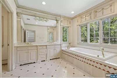 47 Cortland Trail, Mahwah, NJ 07430 - Photo 29