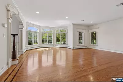 47 Cortland Trail, Mahwah, NJ 07430 - Photo 9