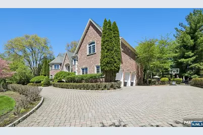 47 Cortland Trail, Mahwah, NJ 07430 - Photo 3