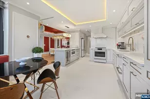 100 Carlyle Dr Vg6, Cliffside Park, NJ 07010 - Photo 13