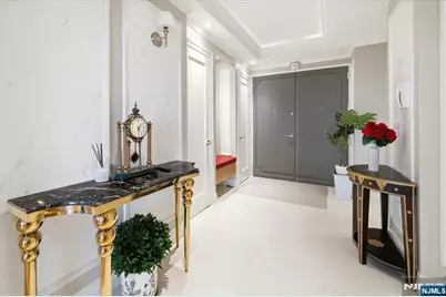 100 Carlyle Drive Vg6 #VG6, Cliffside Park, NJ 07010 - Photo 5