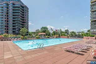 100 Carlyle Dr Vg6, Cliffside Park, NJ 07010 - Photo 45