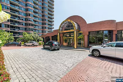 100 Carlyle Drive Vg6 #VG6, Cliffside Park, NJ 07010 - Photo 3