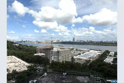 250 Gorge Road 10 J #10 J, Cliffside Park, NJ 07010 - Photo 15