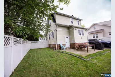 17 Carnation Street, Bergenfield, NJ 07621 - Photo 3