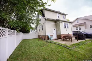 17 Carnation St, Bergenfield, NJ 07621 - Photo 3