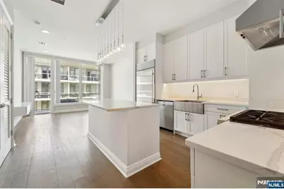 3 Somerset Lane 505 #505, Edgewater, NJ 07020 - Photo 3