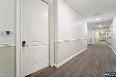 3 Somerset Lane 505 #505, Edgewater, NJ 07020 - Photo 9