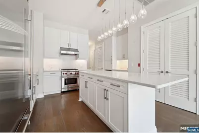3 Somerset Lane 505 #505, Edgewater, NJ 07020 - Photo 5