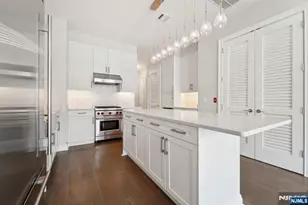 3 Somerset Ln 505, Edgewater, NJ 07020 - Photo 5