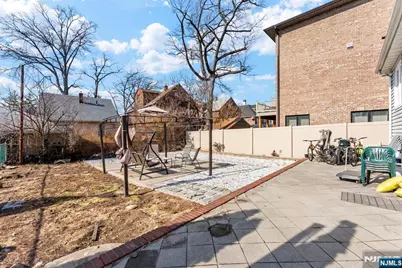 789 Harvard Place, Cliffside Park, NJ 07010 - Photo 33