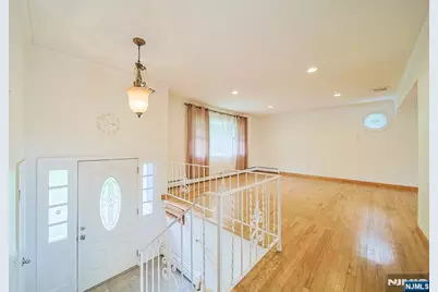 28 Forest Place, Montville Township, NJ 07082 - Photo 3