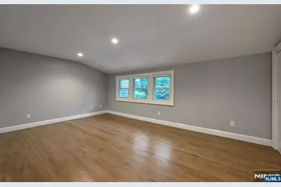 8 Macbeth B #B, Waldwick, NJ 07463 - Photo 13