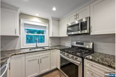 8 Macbeth B #B, Waldwick, NJ 07463 - Photo 7