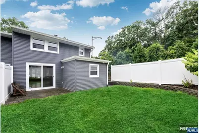 8 Macbeth B #B, Waldwick, NJ 07463 - Photo 17