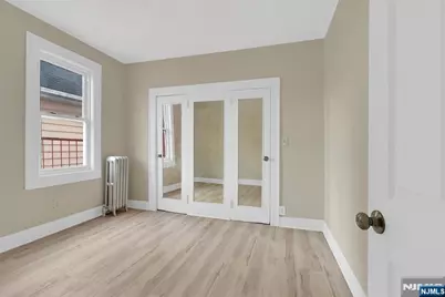 252 River Drive 3 #3, Garfield, NJ 07026 - Photo 5