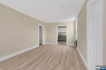 252 River Drive 3 #3, Garfield, NJ 07026 - Photo 9