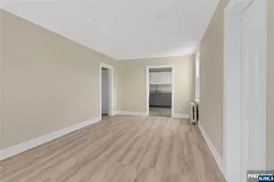 252 River Dr 3, Garfield, NJ 07026 - Photo 9