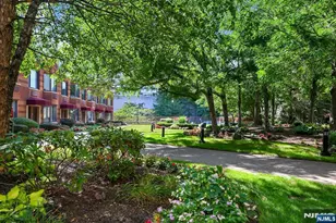 100 Old Palisade Road Pl 10, Fort Lee, NJ 07024 - Photo 25