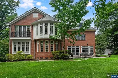 294 Oakwood Road, Englewood, NJ 07631 - Photo 5