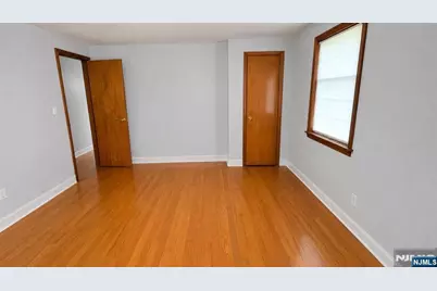 212 E Clinton Avenue 2 #2, Bergenfield, NJ 07621 - Photo 3