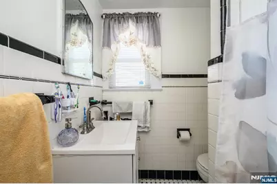 716 4th Street, Lyndhurst Township, NJ 07071 - Photo 17