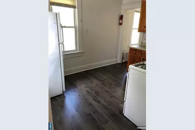 45 Diamond Bridge Avenue 2 #2, Hawthorne, NJ 07506 - Photo 5