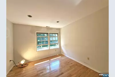 8 Beacon Hill 8 #8, Pompton Lakes, NJ 07442 - Photo 15