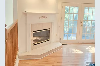 8 Beacon Hill 8 #8, Pompton Lakes, NJ 07442 - Photo 7