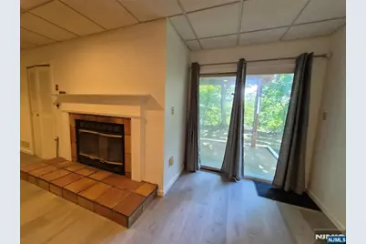 8 Beacon Hill 8 #8, Pompton Lakes, NJ 07442 - Photo 19