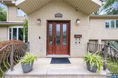 39-03 Garvey Place, Fair Lawn, NJ 07410 - Photo 5
