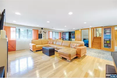 39-03 Garvey Place, Fair Lawn, NJ 07410 - Photo 25