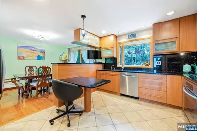 39-03 Garvey Place, Fair Lawn, NJ 07410 - Photo 13
