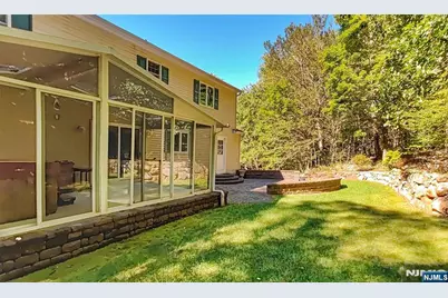 281 Kinnelon Road, Kinnelon, NJ 07405 - Photo 9