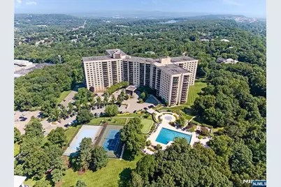 2 Claridge Drive 1Ne #1NE, Verona, NJ 07044 - Photo 3