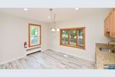 45 Hill Street, Midland Park, NJ 07432 - Photo 11