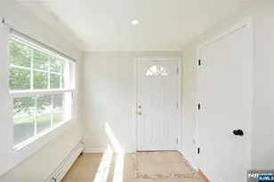 45 Hill St, Midland Park, NJ 07432 - Photo 3