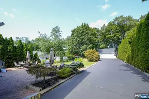 45 Hill St, Midland Park, NJ 07432 - Photo 3