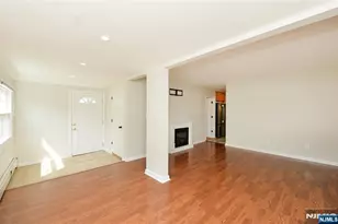 45 Hill St, Midland Park, NJ 07432 - Photo 5